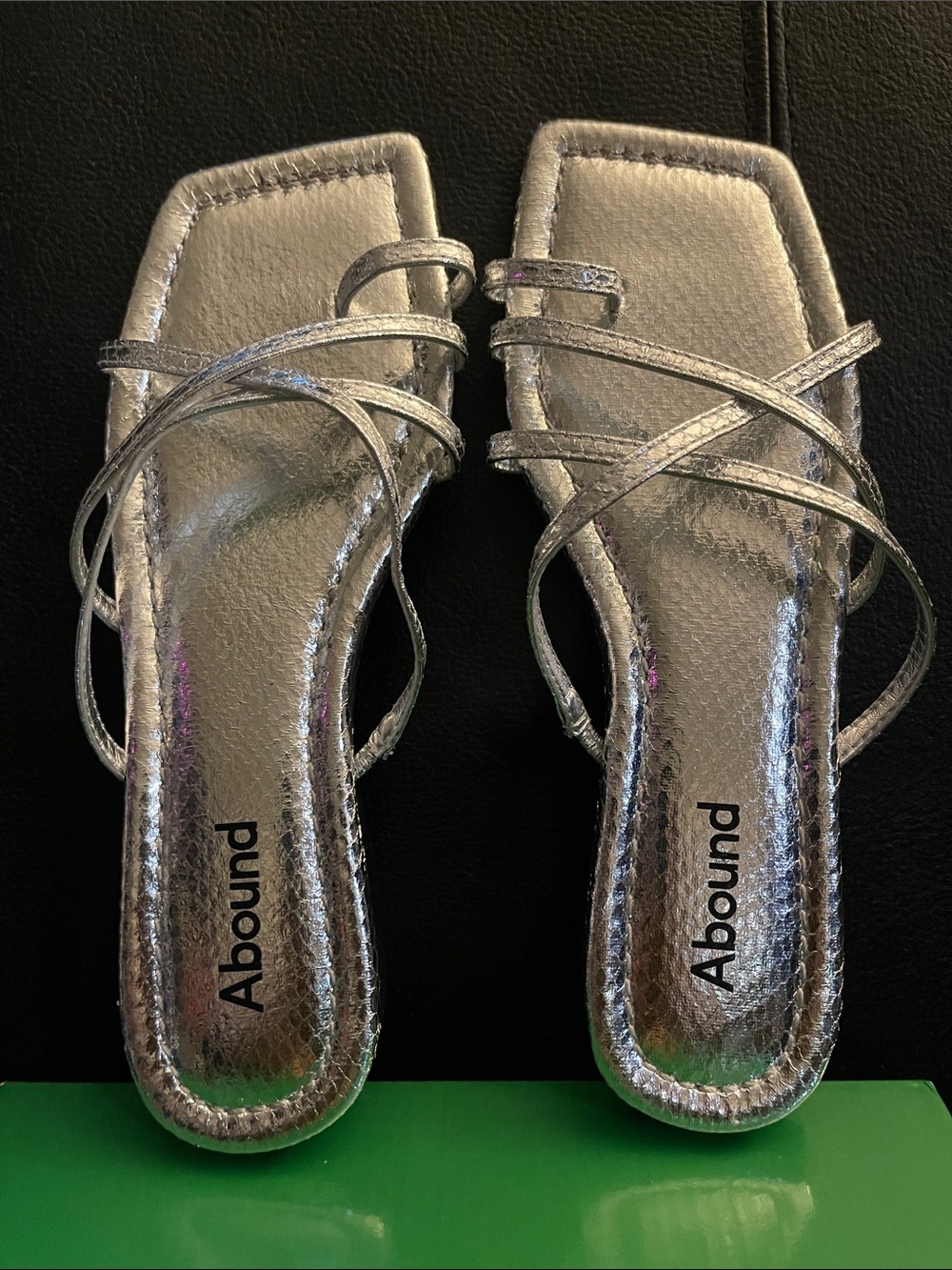Abound Women’s Metallic Silver Strappy Slide Sandals Sz 6 NWOB